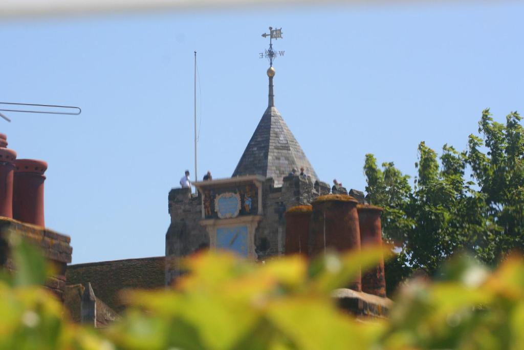 Whitehouse Rye Bed and Breakfast Exteriör bild The church in Saint-André-de-Lidon