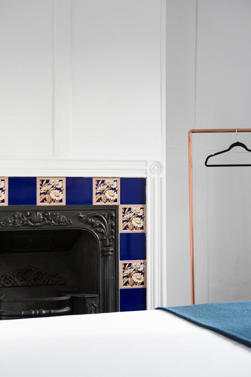 Whitehouse Rye Bed and Breakfast Exteriör bild Blue and white tiles