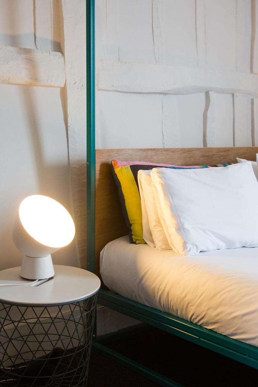 Whitehouse Rye Bed and Breakfast Exteriör bild A lamp
