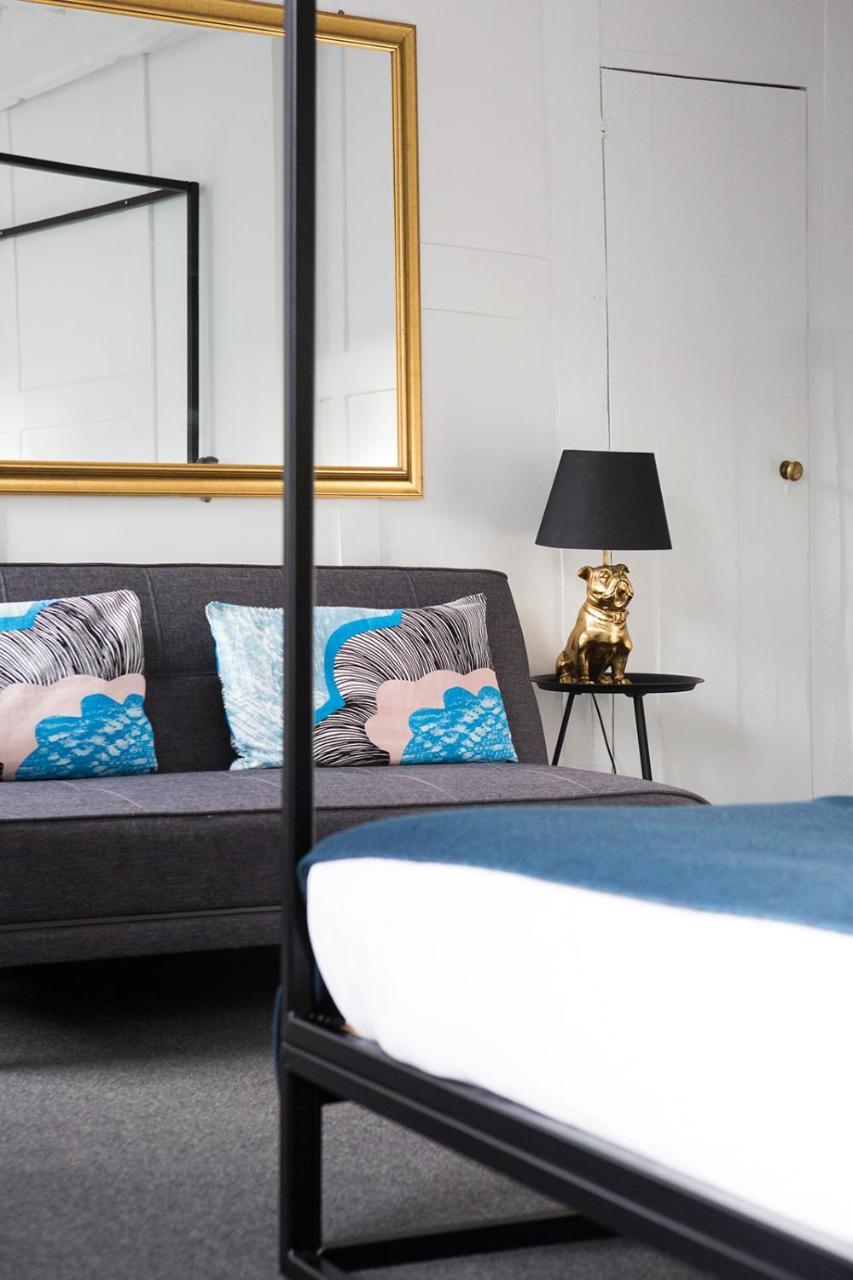 Whitehouse Rye Bed and Breakfast Exteriör bild A sofa bed