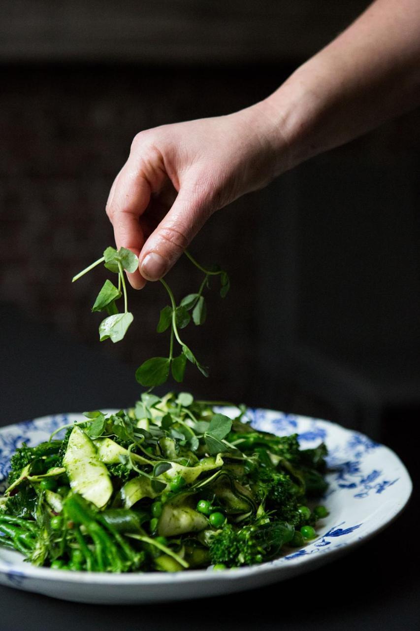 Whitehouse Rye Bed and Breakfast Exteriör bild Watercress being added to a salad